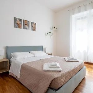 Cesare's Nest - Super Position Apartment Milan